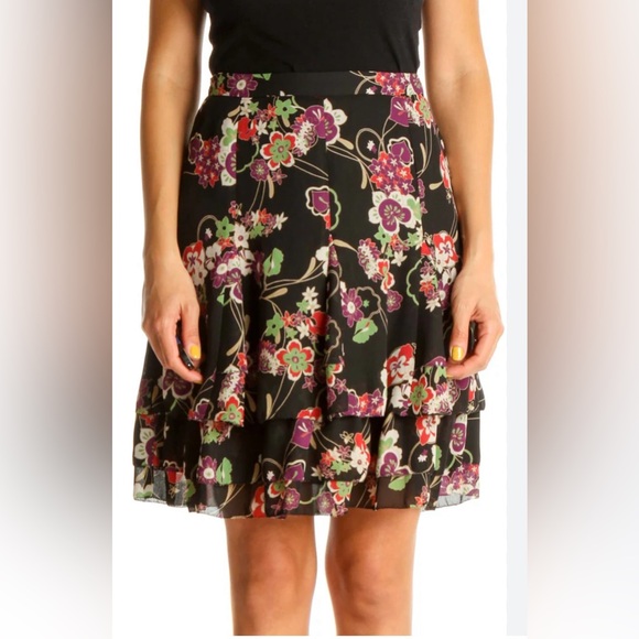 Ann Taylor Loft Petite Black Floral Ruffle Tier Skirt Size 8P - Picture 1 of 9